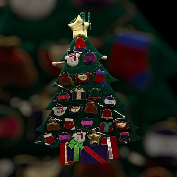 Christmas Tree Fabric Reusuable Advent Calendar 30 Inch long x 23 Inch Wide - Picture 5 of 16